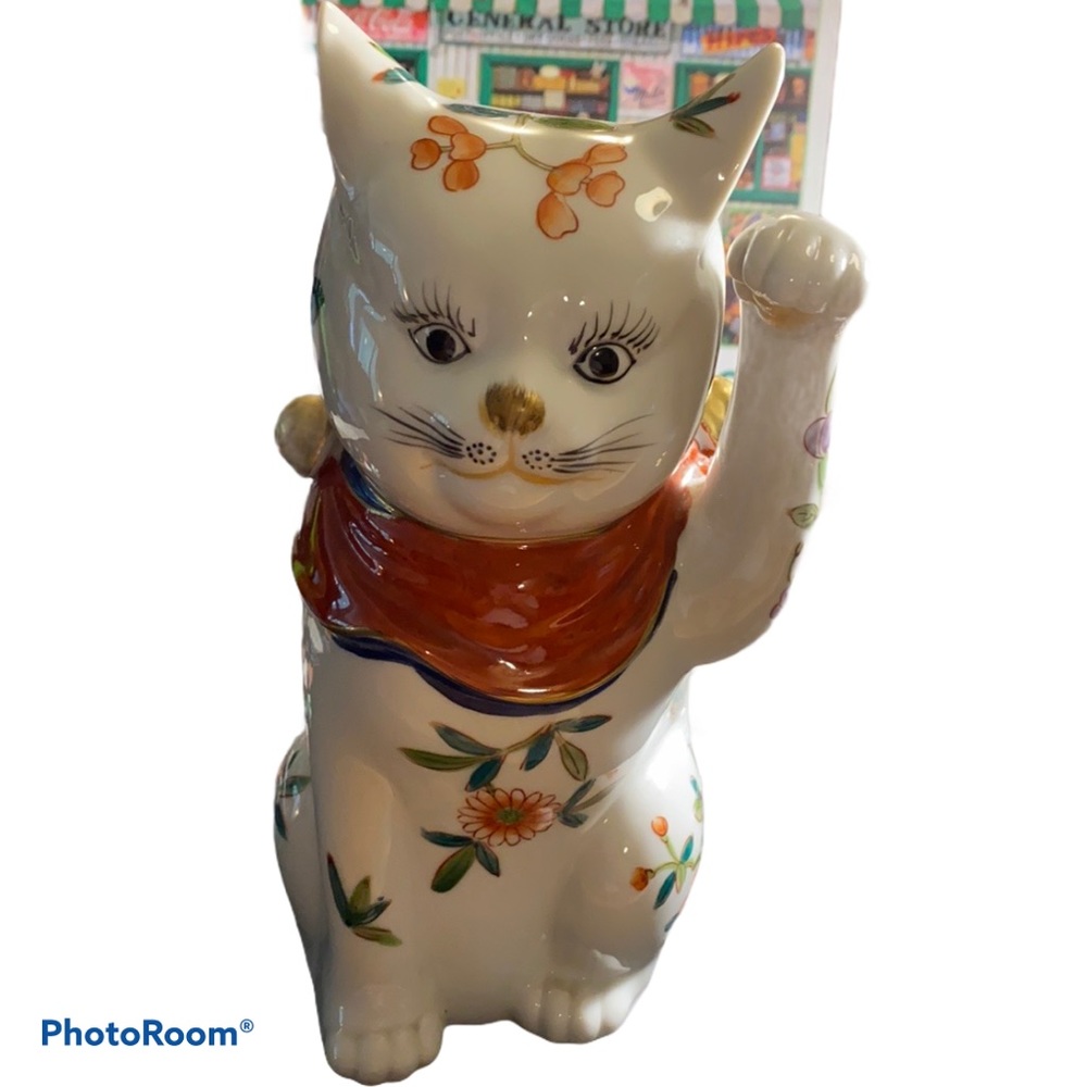 *HP*FREDERICK COOPER-MANEKI NEKO PORCELAIN CAT- FLORAL